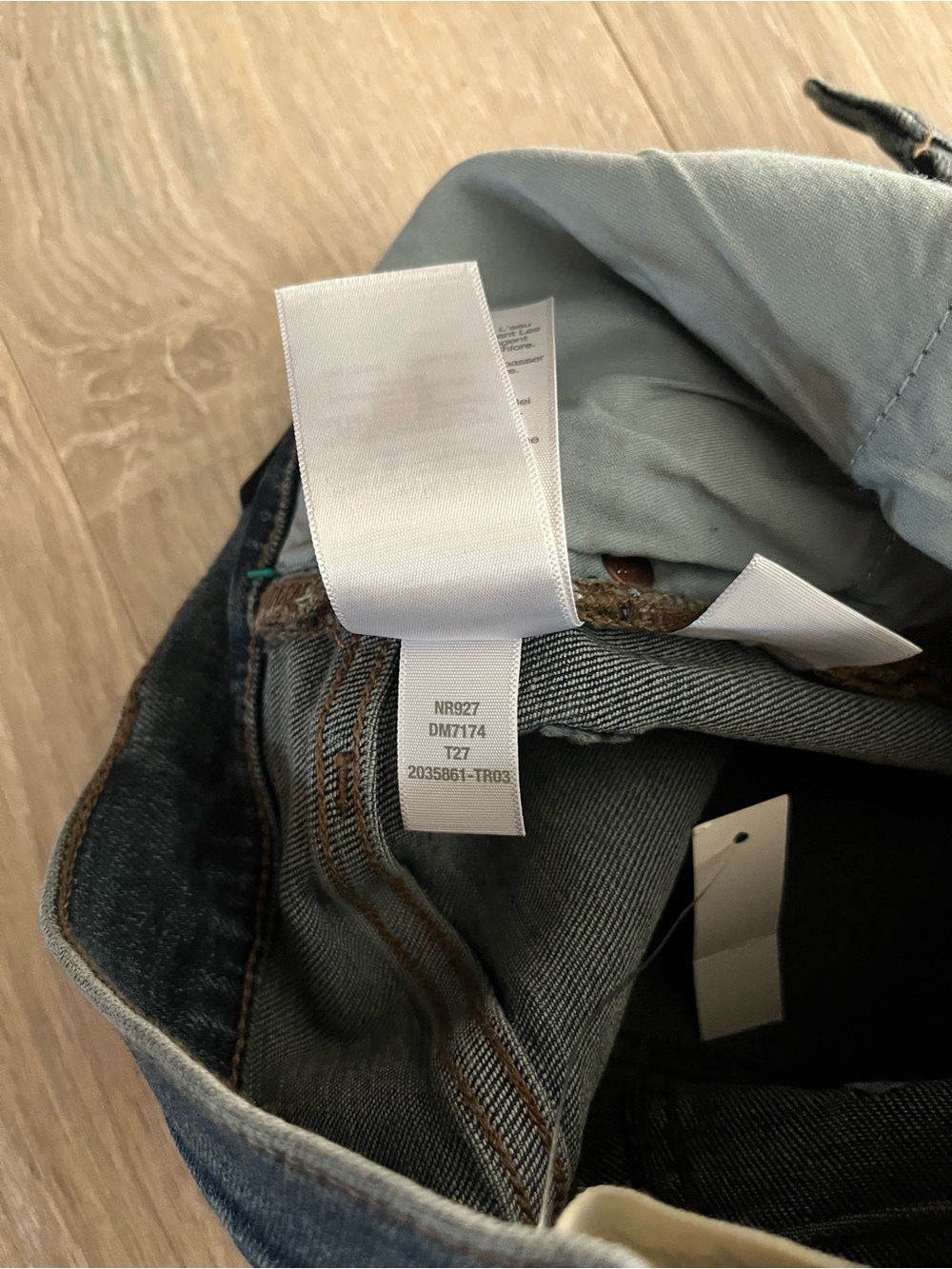 NWT Madewell Tall Kick Out Crop Jeans Lenoir Wash Super Stretch - Size 27 Tall - Picture 8 of 10